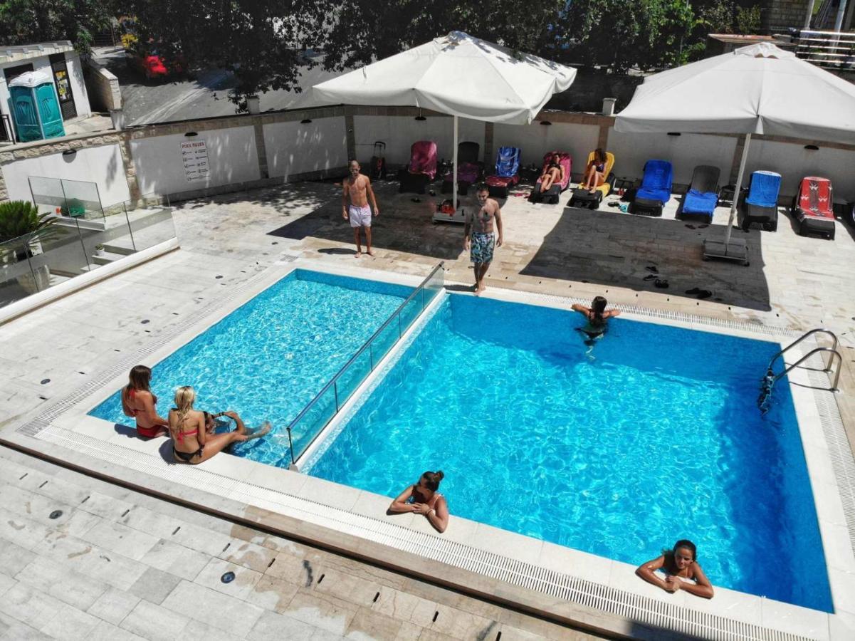 Chill And Go Aparthotel Будва Экстерьер фото
