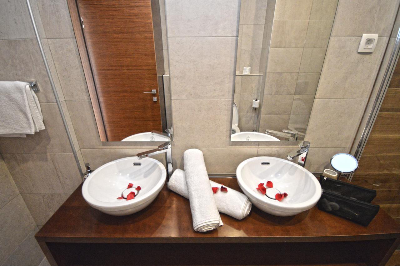 Chill And Go Aparthotel Будва Экстерьер фото