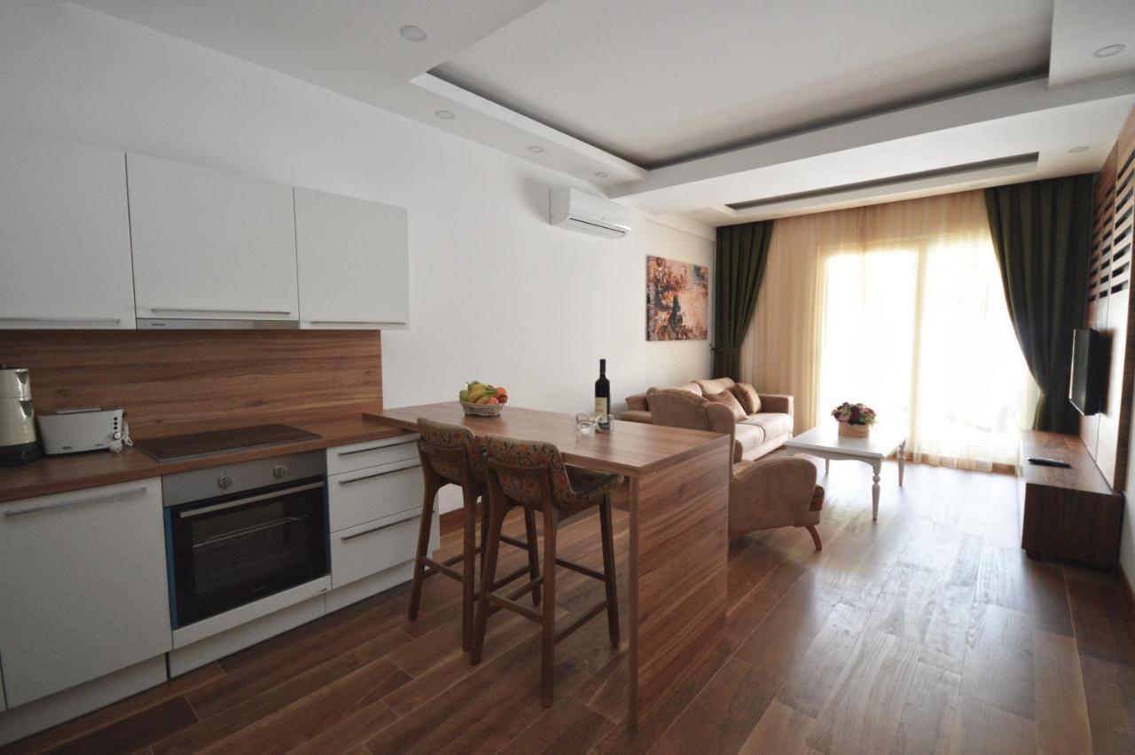 Chill And Go Aparthotel Будва Экстерьер фото